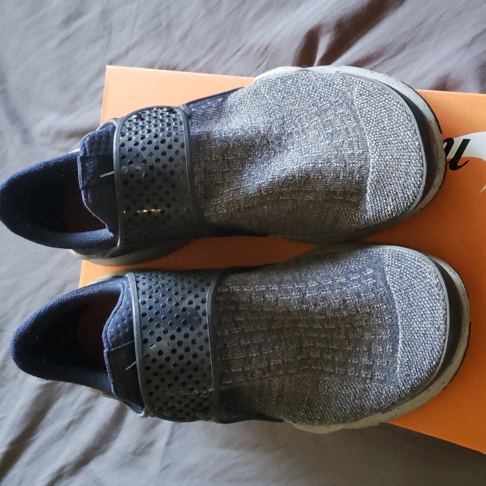 Nike sock darts